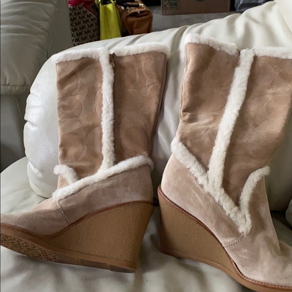 Coach cream suede wedge heal boots - Picture 4 of 4